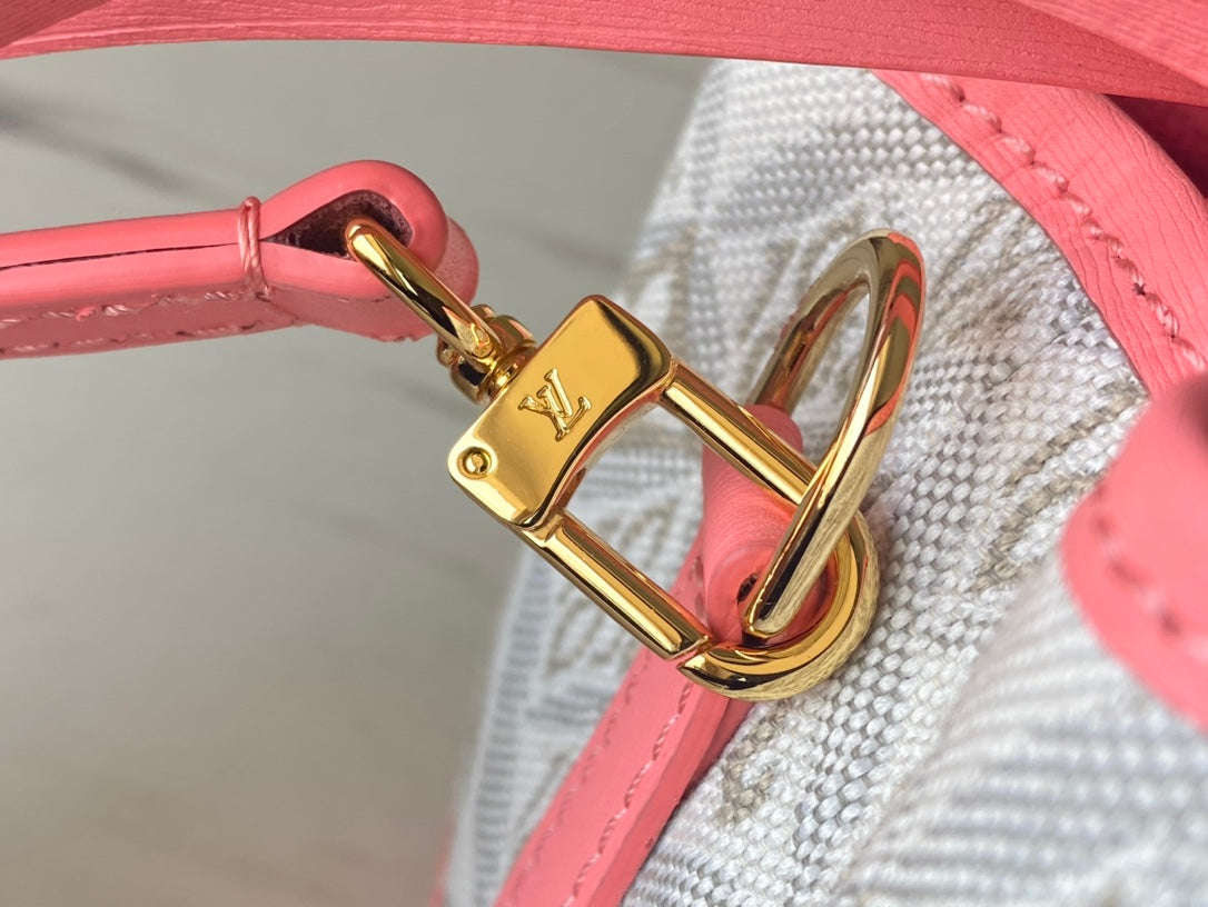 SO - New Fashion Women's Bags LUV Monogram A028 sneakeronline