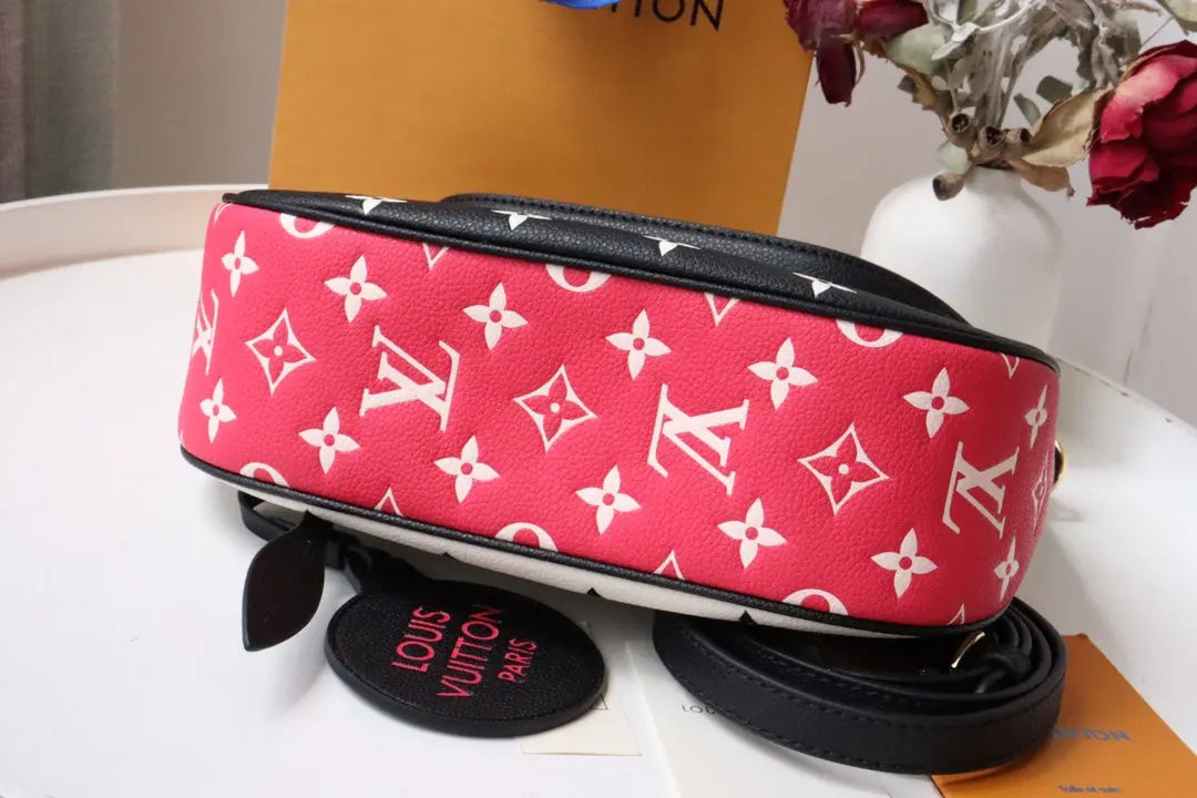 SO - New Fashion Women's Bags LUV Monogram A075 sneakeronline