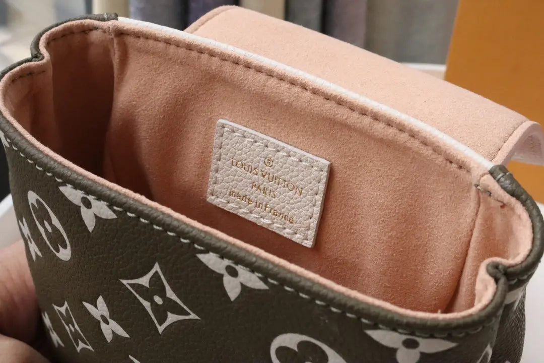 SO - New Fashion Women's Bags LUV TINY Monogram A074 sneakeronline