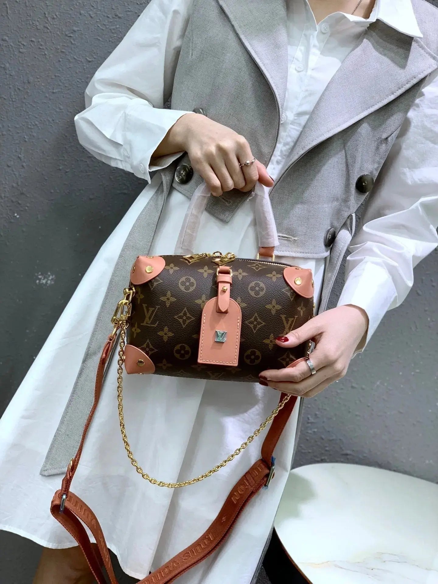 SO - New Fashion Women's Bags LV Monogram Petite Malle Souple A0104 sneakeronline
