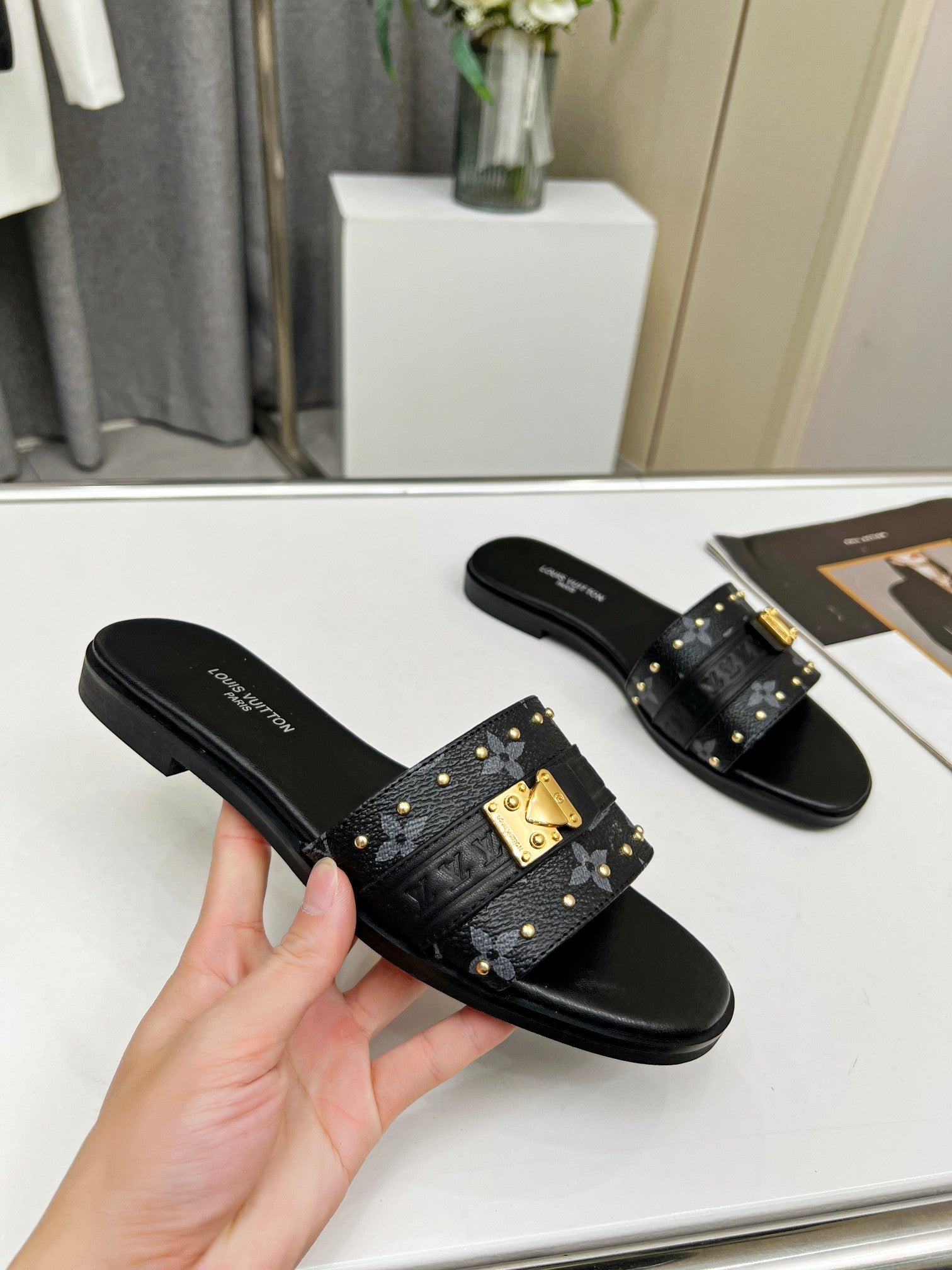 NB - Luxury Slippers Sandals Loafers - LU-V - 302